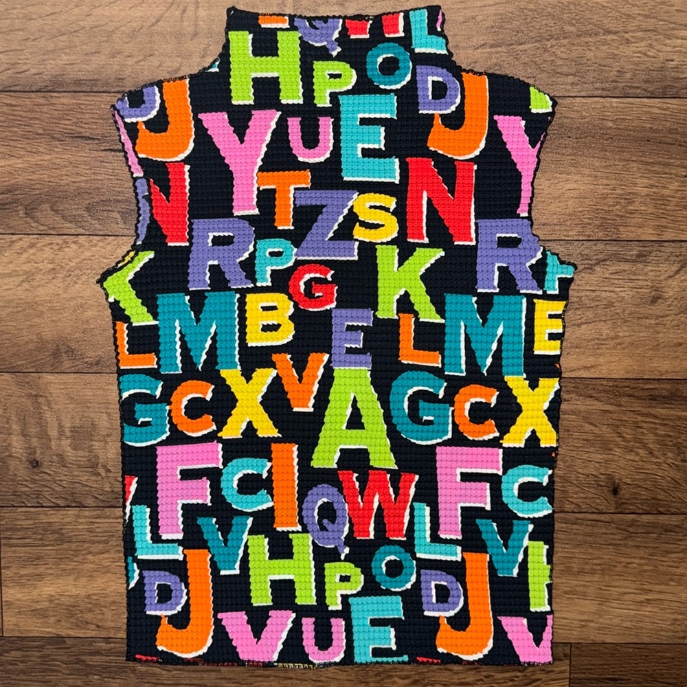 The Wonder Tee Size Large Vintage Scrunch Colorful Alphabet Sleeveless Top Y2K